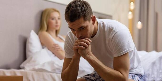 một người đàn ông có khả năng sinh sản kém sau khi phẫu thuật làm to dương vật